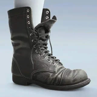 LACE-UP KICKERS