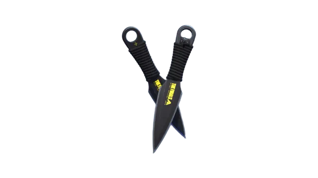 THROWING KNIVES